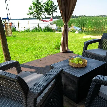 3 Widoki Kiekrz -domki Tiny House Z Prywatna Plaza I Pomostem Nad Jeziorem Kierskim 캠프장