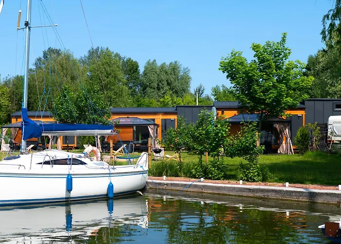 3 Widoki Kiekrz -domki Tiny House Z Prywatna Plaza I Pomostem Nad Jeziorem Kierskim Campsite Poznan