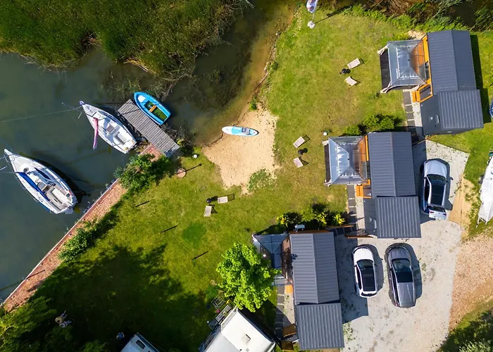 3 Widoki Kiekrz -domki Tiny House Z Prywatna Plaza I Pomostem Nad Jeziorem Kierskim Poznan